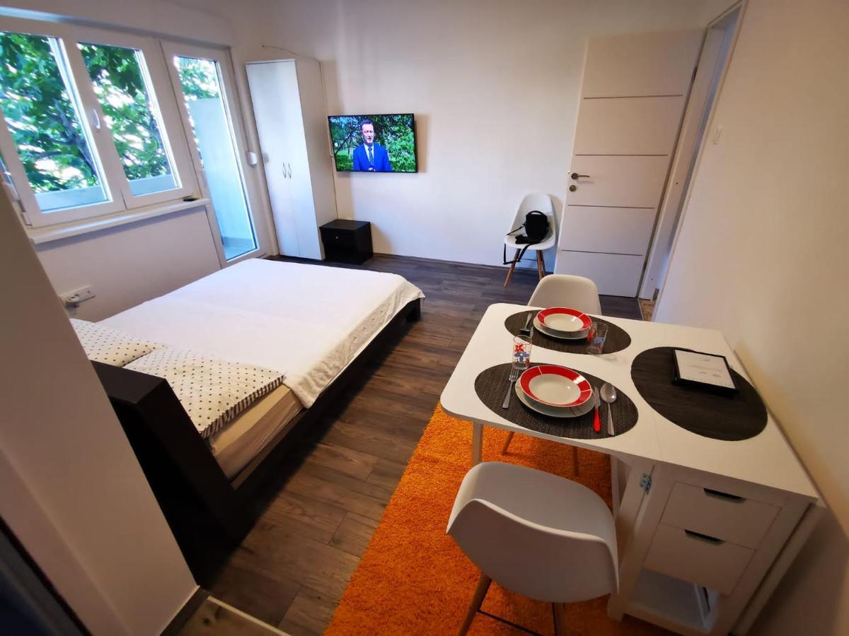 Apartman Smokva Hotel Vodice Buitenkant foto