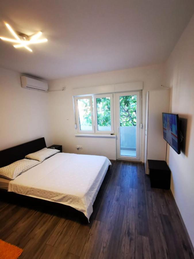 Apartman Smokva Hotel Vodice Buitenkant foto